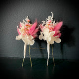 Dried flower hair pins