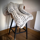 Ribbed knitted blanket