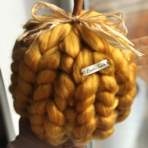 Knitted pumpkin